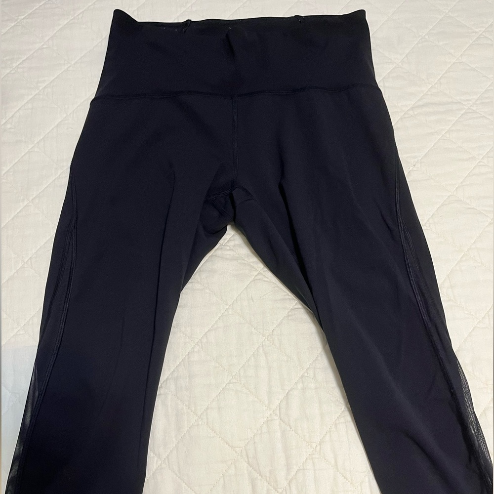 Cropped Lululemon Leggings - Picture 2 of 8